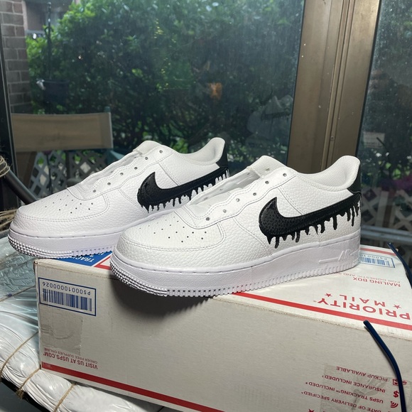 Air Force 1 - Picture 2 of 3